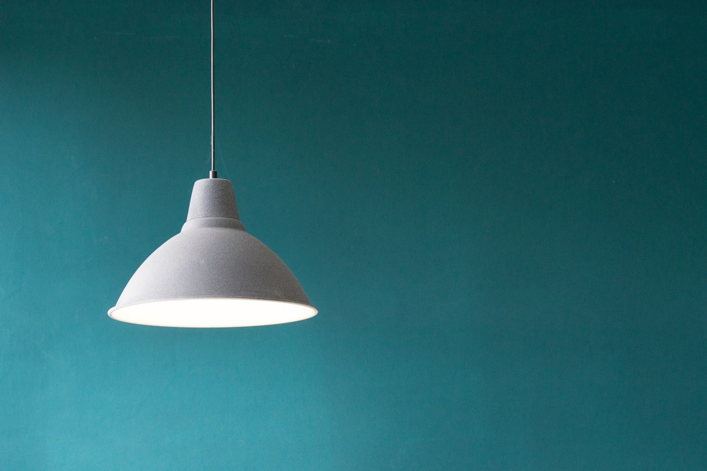 Pendant lighting installation